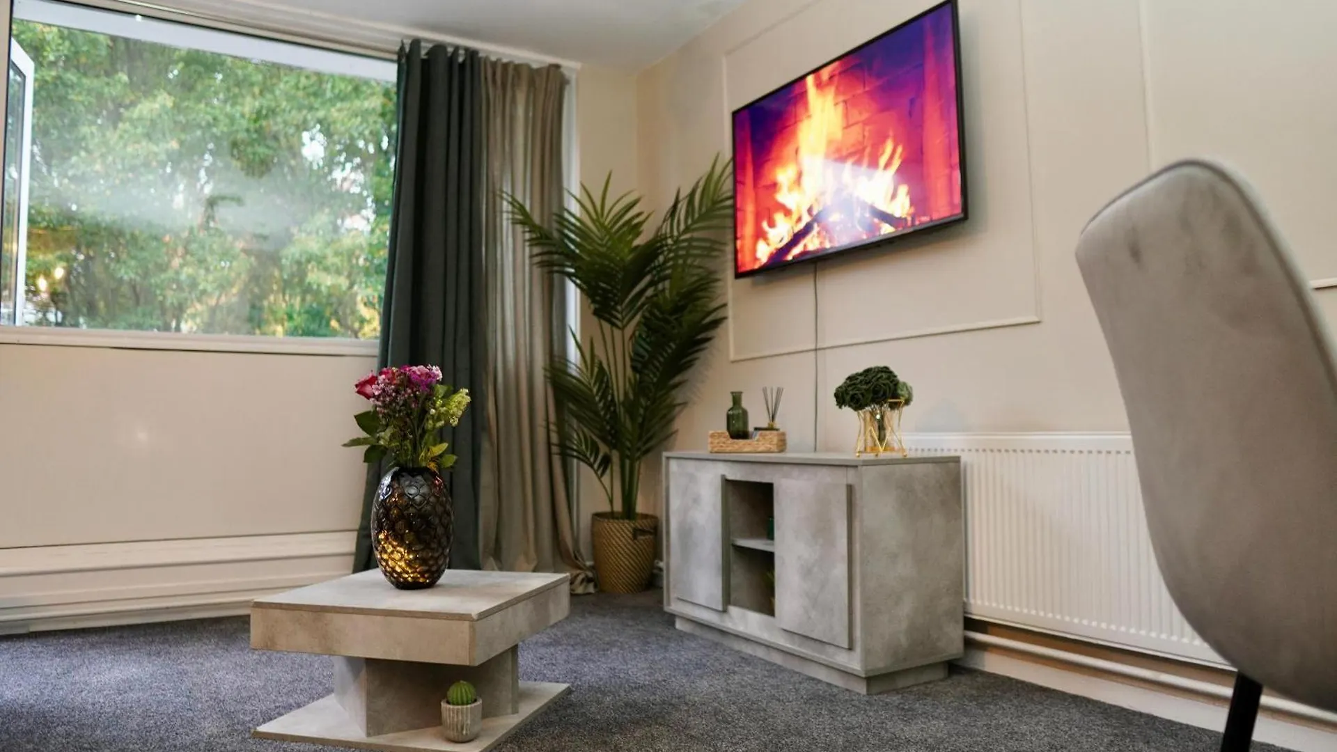 Apartment Spacious 1Bd Flat Near Central London, Office, Smart Tv