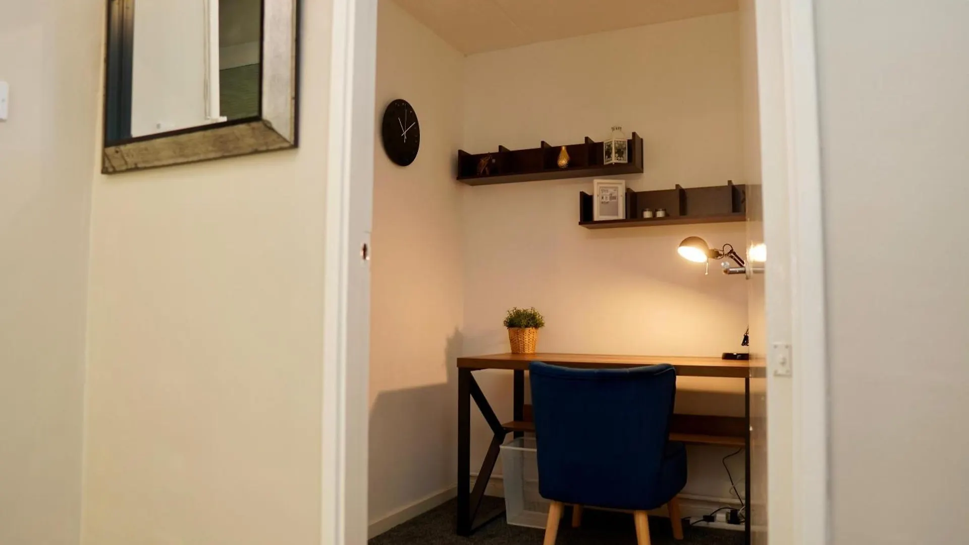 Spacious 1Bd Flat Near Central London, Office, Smart Tv United Kingdom