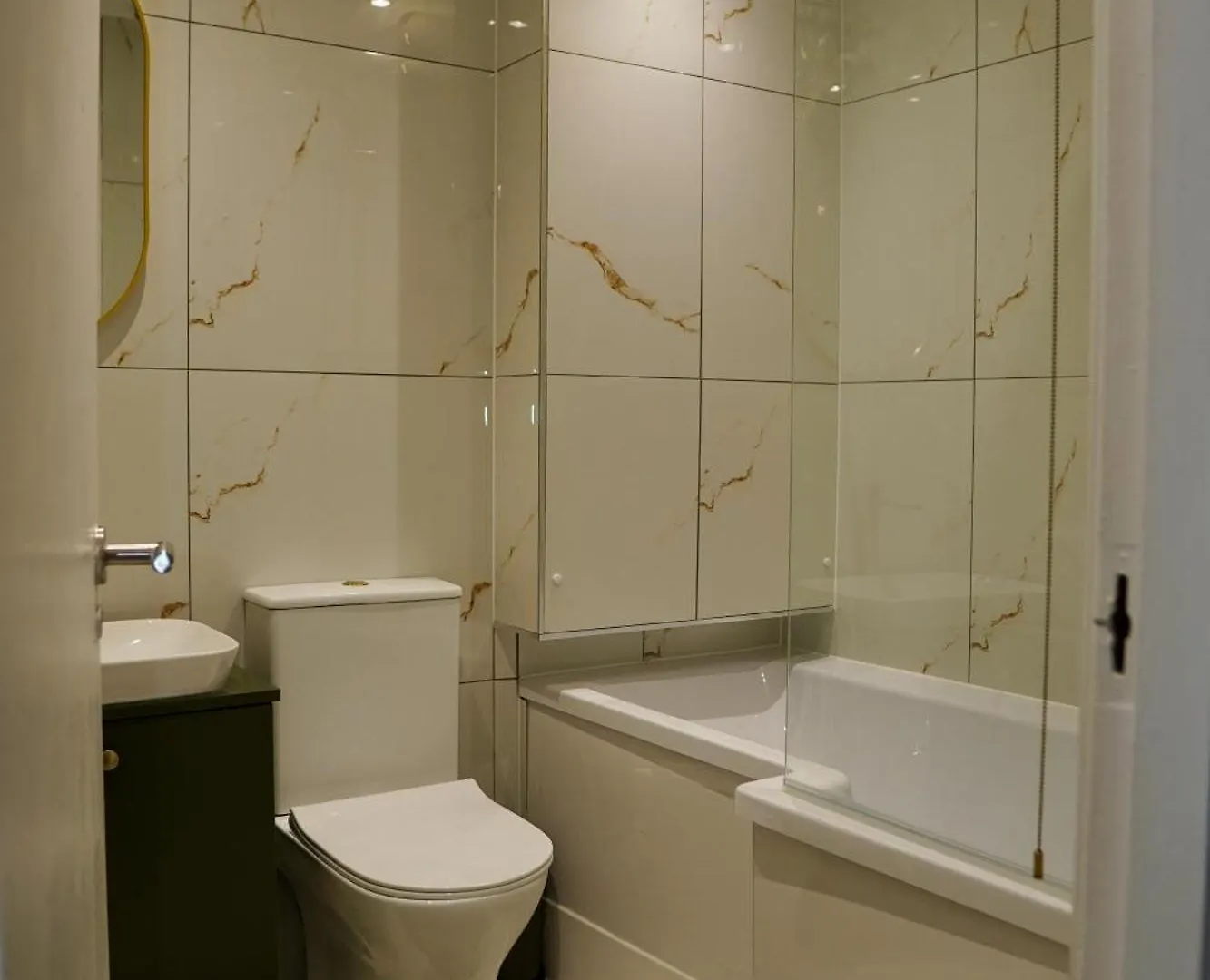 Apartment Spacious 1Bd Flat Near Central London, Office, Smart Tv